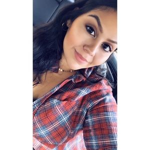 Meet your Posher, Emely